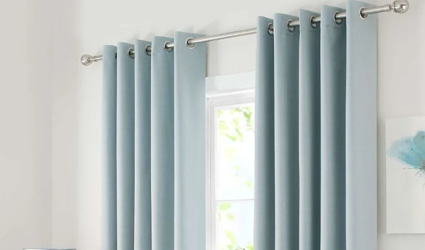 Color Coordination For Eyelet Curtains