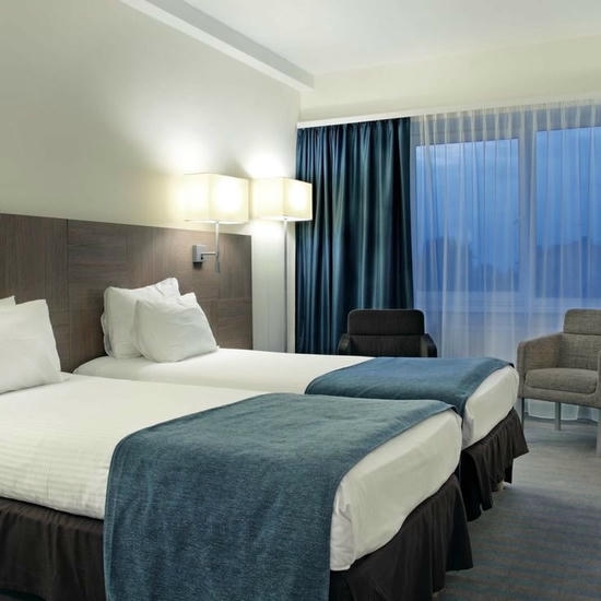 hotel bedroom curtains