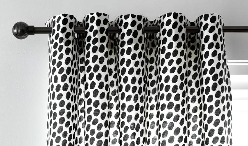 How to Care for and Maintain Your Eyelet Curtains