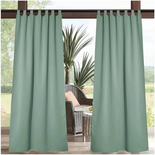Outdoor curtains on Dubai backyard