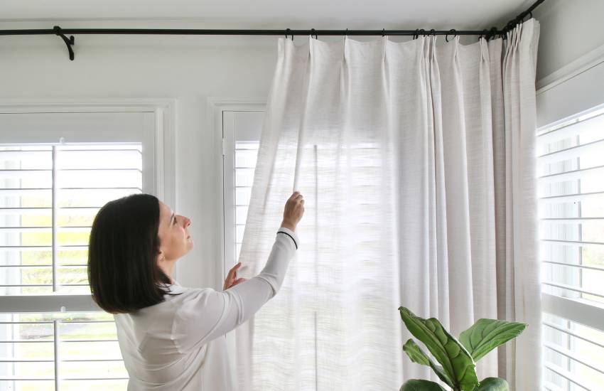 The Pros and Cons of Installing Linen Curtains in Dubai