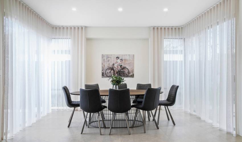 Tips & Tricks For Styling Sheer Window Coverings