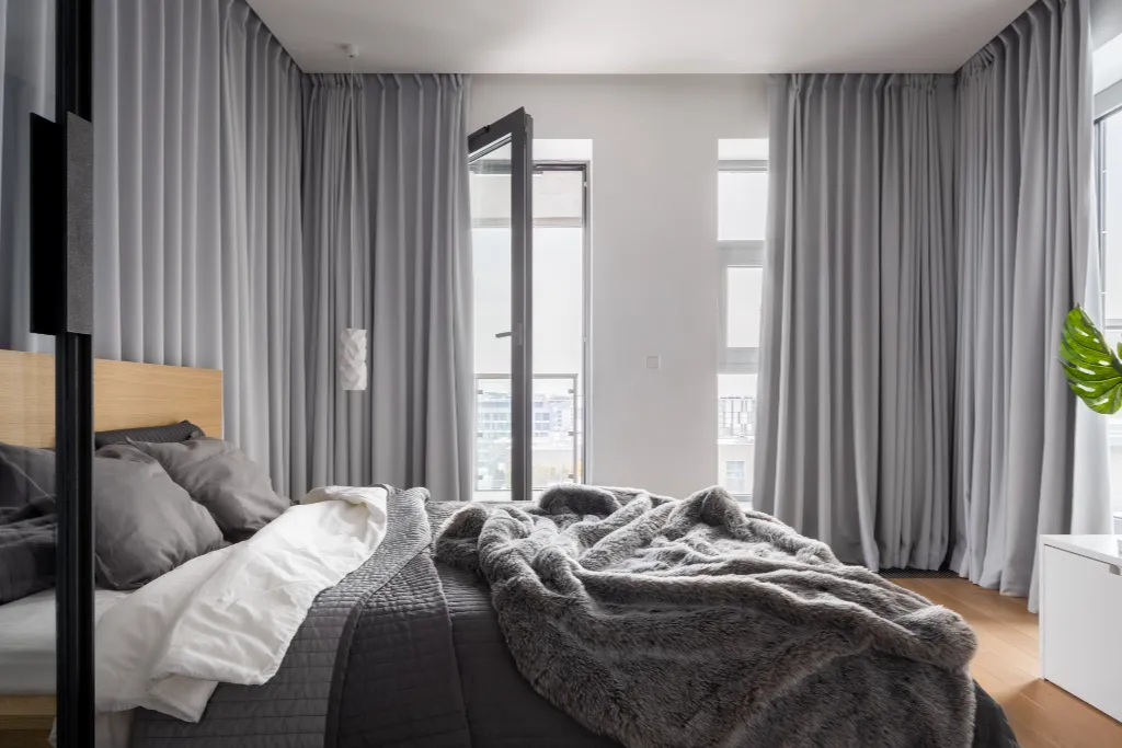 Motorized bedroom curtains