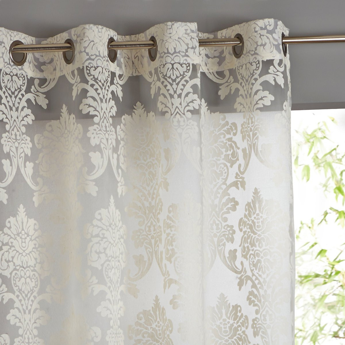 Arabesque Damask Eyelet Curtain