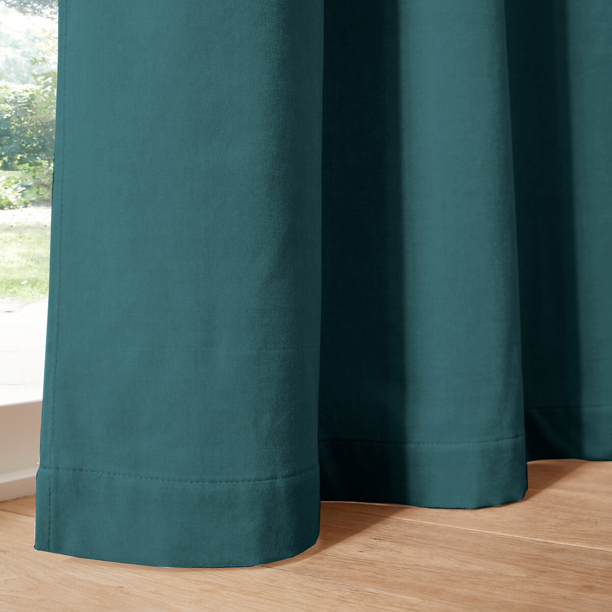 Velvet Eyelets Curtain