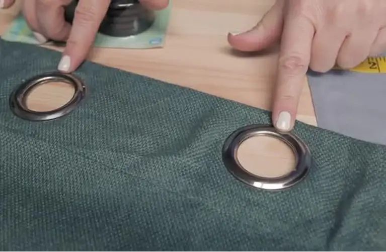 Thread the Eyelets Onto the Rod